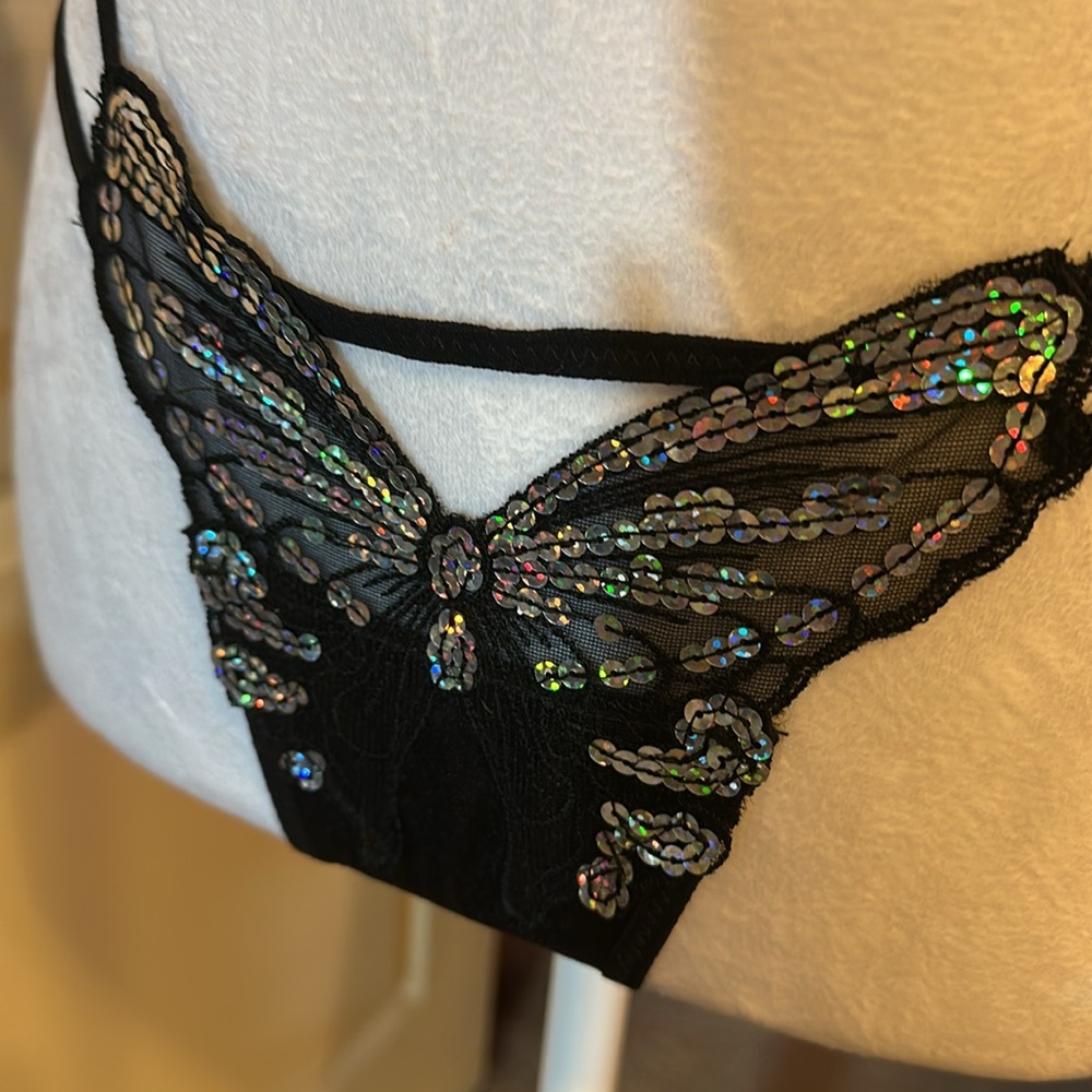 Butterfly w/ sequins 2 straps BRAND NEW